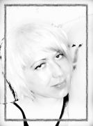 ����� ����