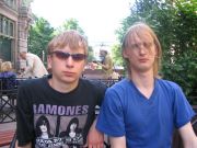 �������