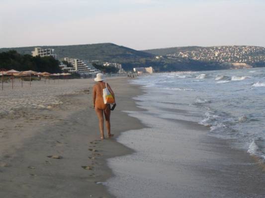 Albena-Bulgaria. Valeran tavernasta illallista. M�ell� on Balchik.