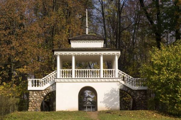 ����������