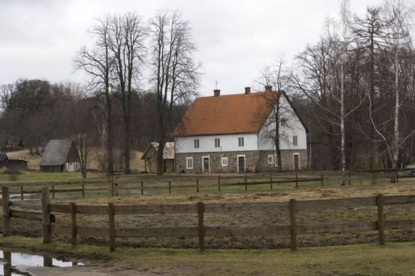 �������