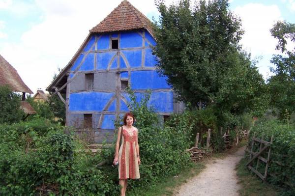 �������