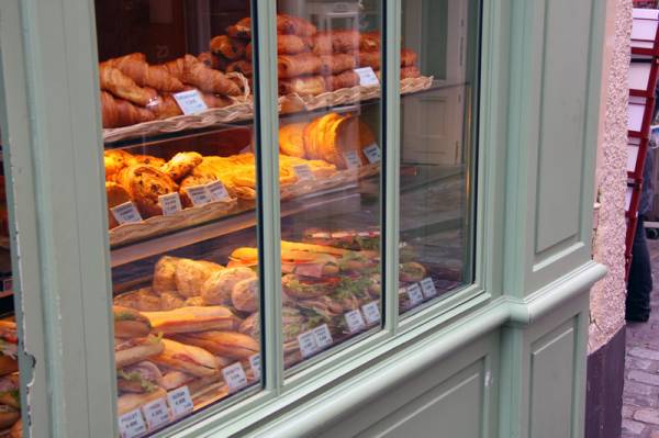 �������