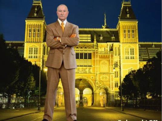 � �������